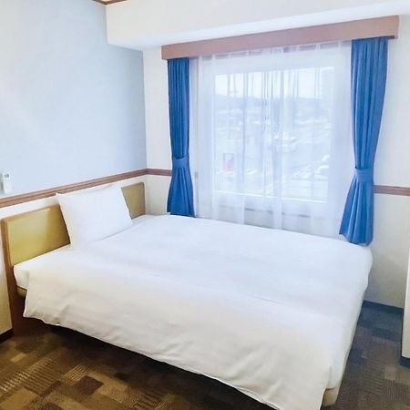 Toyoko Inn Higashi Hiroshima Ekimae Esterno foto