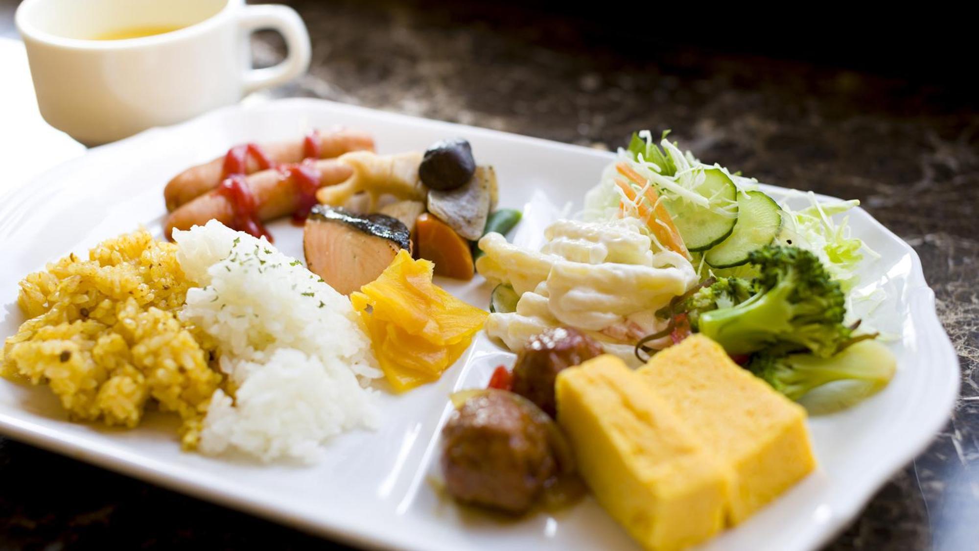Toyoko Inn Higashi Hiroshima Ekimae Esterno foto